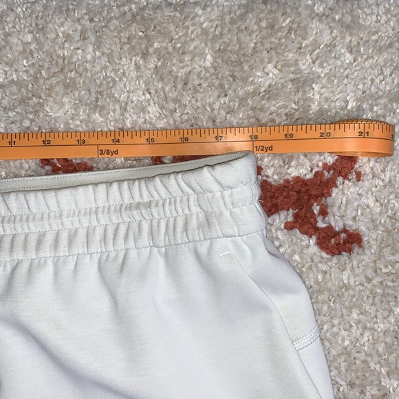 NWT- Lululemon- HR Softstream Pant- Sz 14- Bone 🦴 - Picture 14 of 16